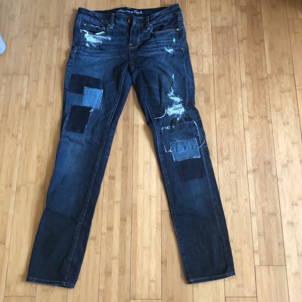 American eagle distressed/patches stretch jeans